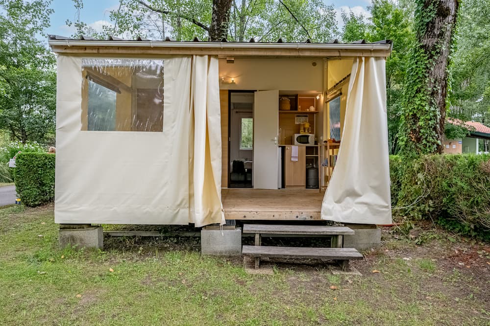 Tit'home vue exterieure camping nature la comtesse | Landes