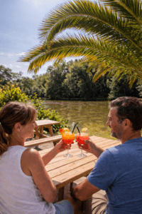 couple terrace mobile home landes